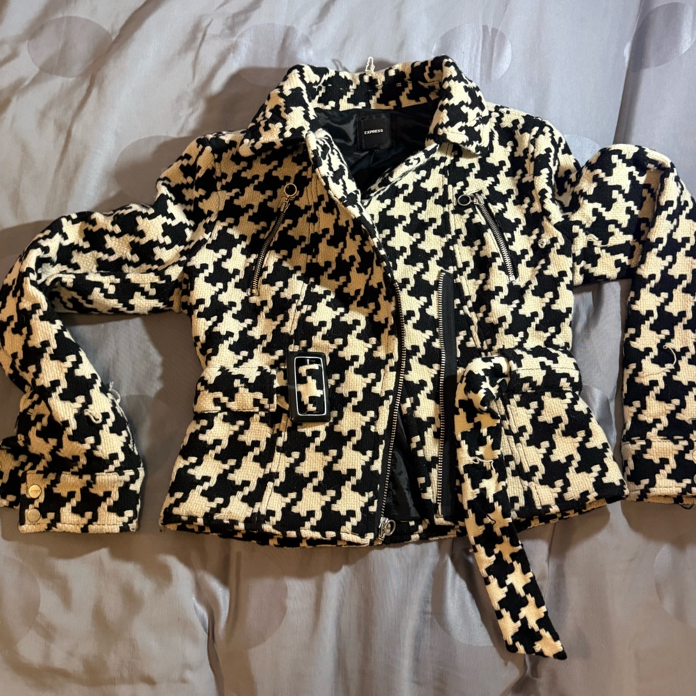 Express Black and White Houndstooth Jacket
